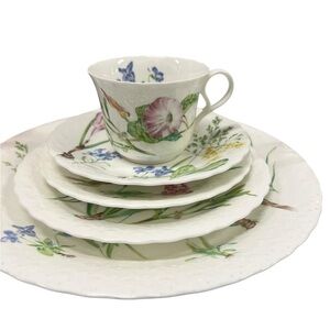 Vintage Floral Medley collection by Mikasa
 5 Piece Place Setting
